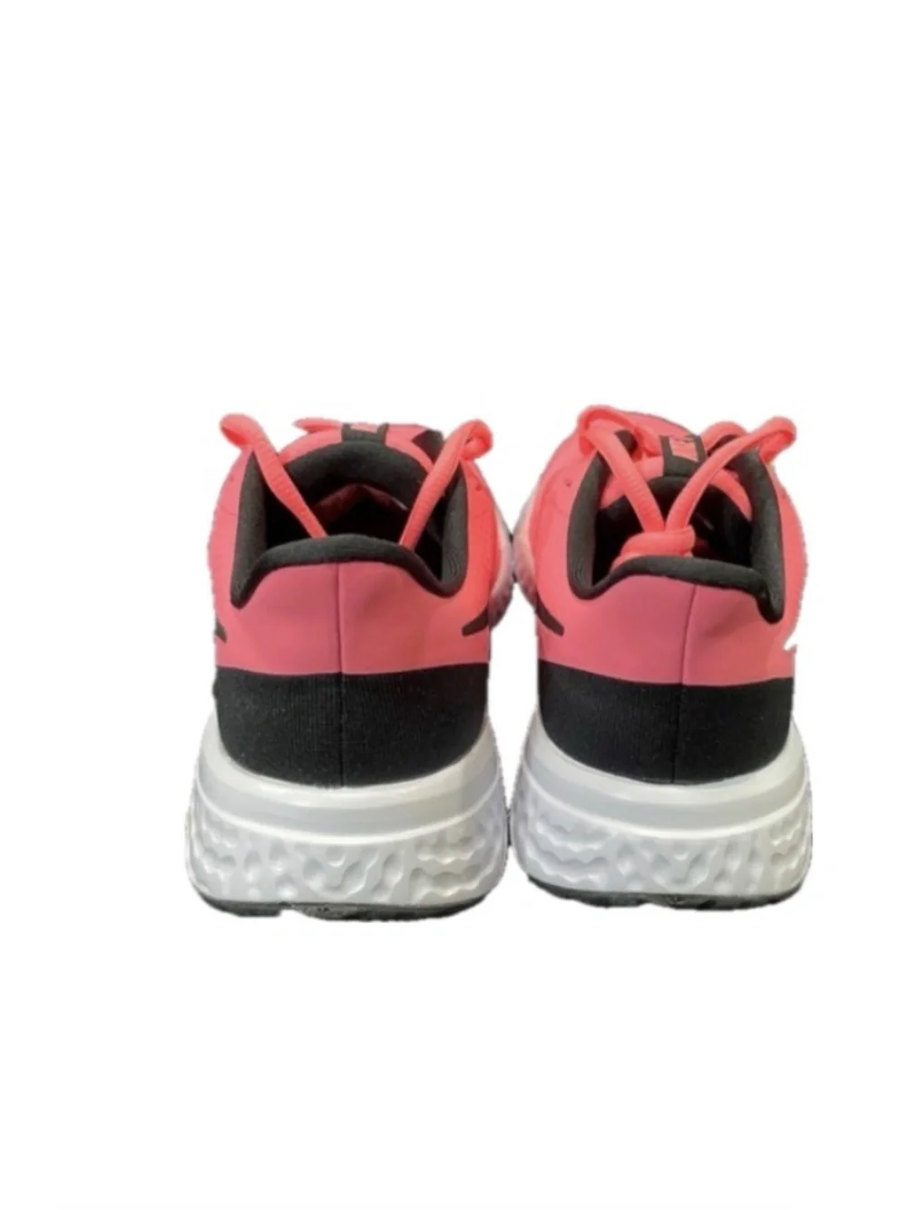 Nike Revolution 5 GS Kids 6Y Pink BQ5671-602